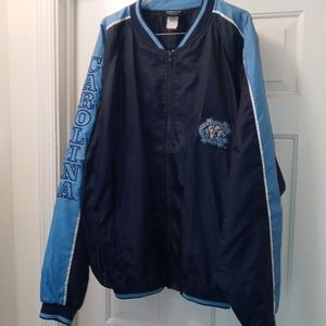 XL - Champs Sports UNC Tarheel Windbreaker Jacket